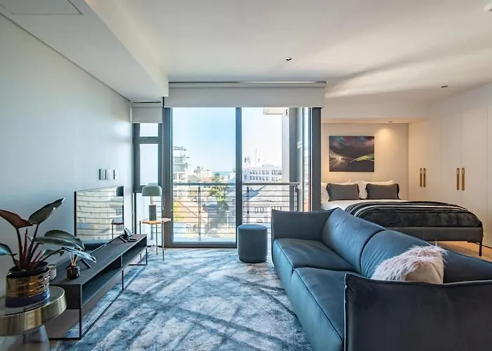 601 The Cosmopolitan